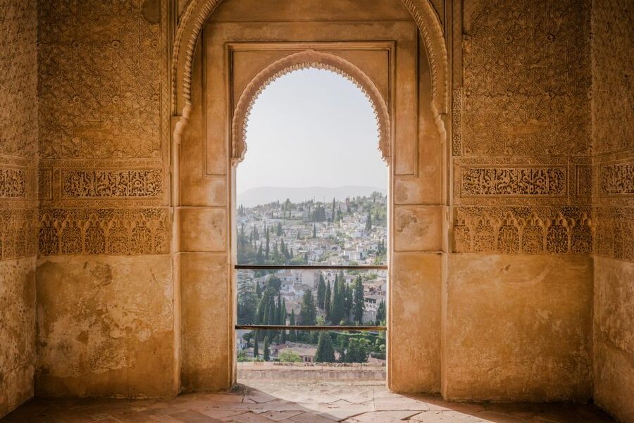 Seville: Alhambra Day Trip with Guide & Nasrid Palaces Entry - Alhambra entry with a guide: what your reserved tickets actually buy