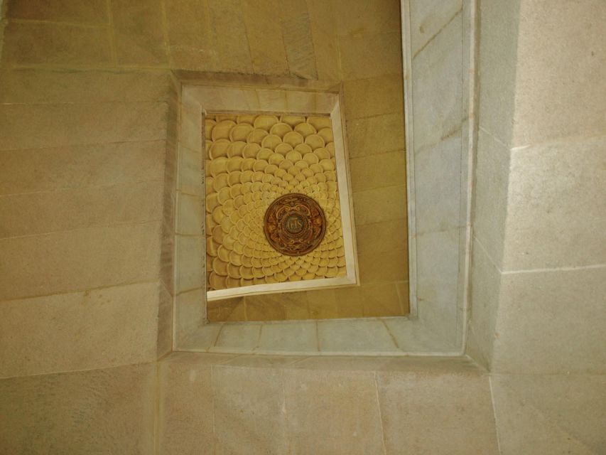 Seville: Archive of the Indies Guided Tour - Getting the most from the guide: expertise makes or breaks it