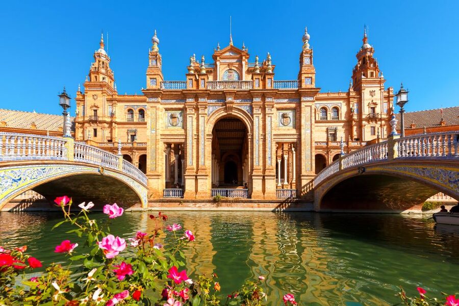 Seville: Authentic and Romantic Horse-Drawn Carriage Ride - How long is the ride, really? Timing and expectations