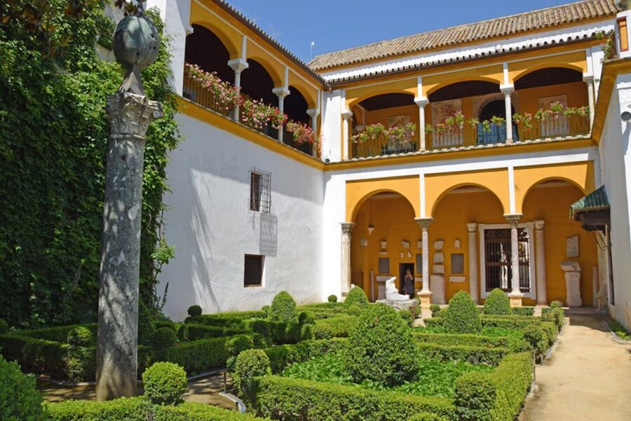 Seville: Casa de Pilatos Ground Floor Entry Ticket - Renaissance Gardens on the Ground Floor: Slow Walking Pays Off