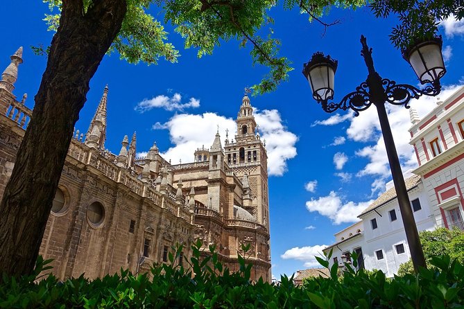 Seville Cathedral, Alcazar, and Jewish Quarter Skip-the-Line Combo Tour - Quick hits before you go
