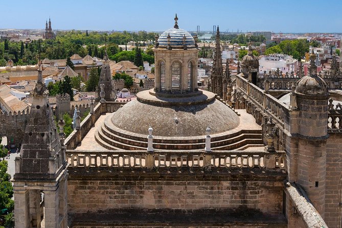 Seville Cathedral and Giralda Tower Guided Tour - The Giralda Tower Climb: Short Time, Big Payoff