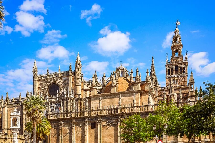 Seville: Cathedral and La Giralda Entry Ticket - Dress code and on-site rule checks that can slow you down