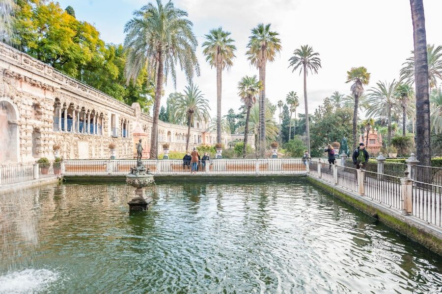 Seville: Cathedral, Giralda & Alcazar Entry With Guided Tour - Walking Level, Heat, and Who This Tour Suits