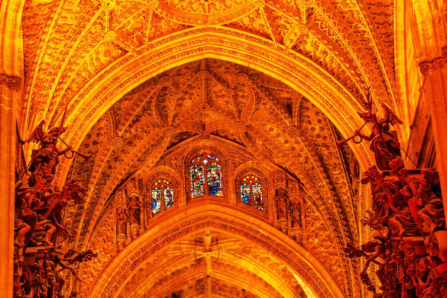 Seville: Cathedral & Giralda Fast-Track Guided Tour - Skip the Cathedral Line and Get Straight to the Story
