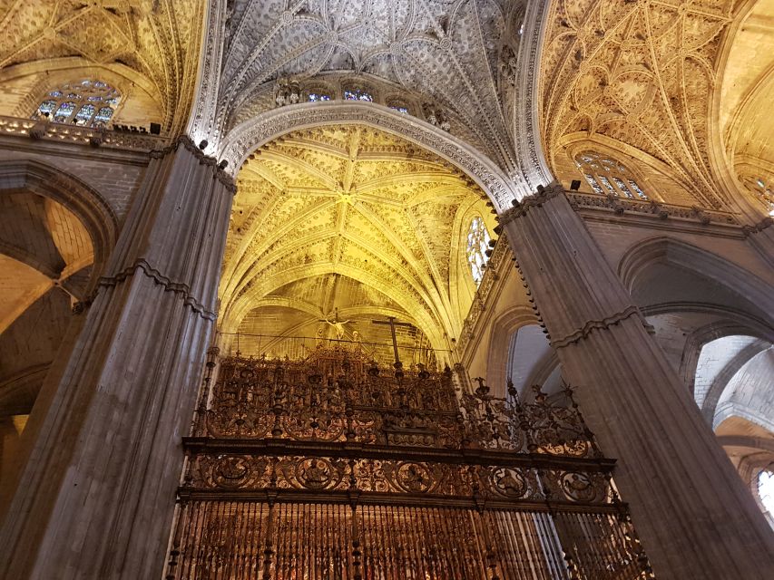 Seville Cathedral & Giralda Private Tour including tickets - Inside the cathedral: seeing the Columbus tomb with the right context