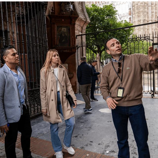 Seville: CATHEDRAL TINY GROUP SKIP THE LINE - Giralda Bell Tower Visit (30 Minutes): Views Plus an Optional Ramp Ascent