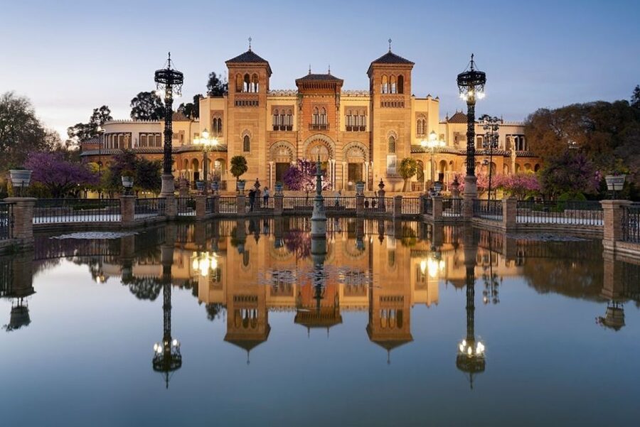Seville: City of Queens, Nuns, Sex Work & Witches - Antigua Fábrica de Tabacos: the cigar girls and women at work