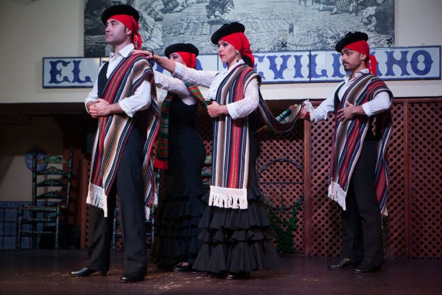 Seville: El Patio Sevillano Flamenco Show Ticket & Dinner - Key things to know before you go