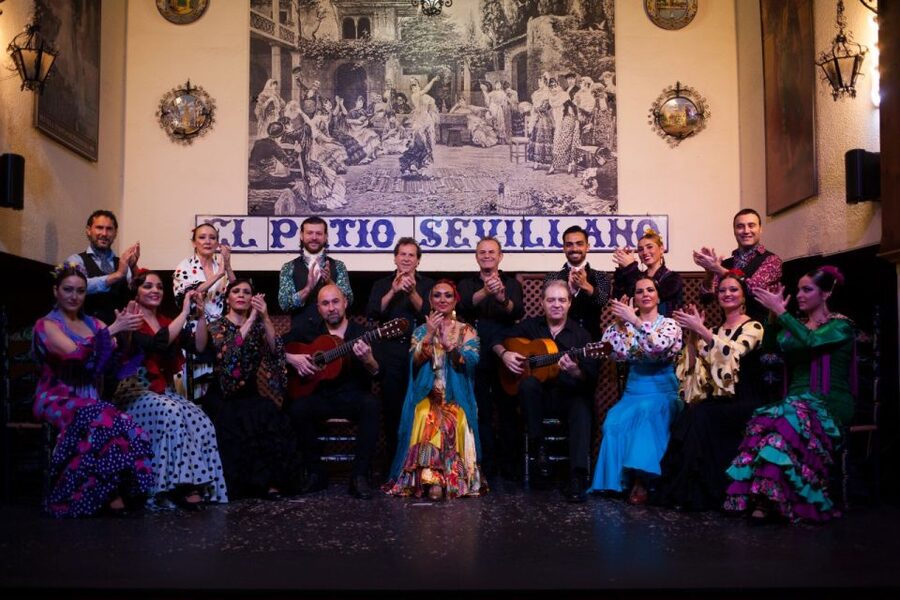 Seville: El Patio Sevillano Flamenco Show Ticket & Dinner - The 75-minute flow: how the show typically plays out