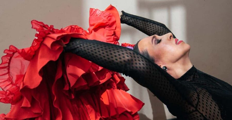 Seville: Enjoy a class of approach to flamenco - Who Teaches and How: Luna E. Vílchez’s Patient Technique