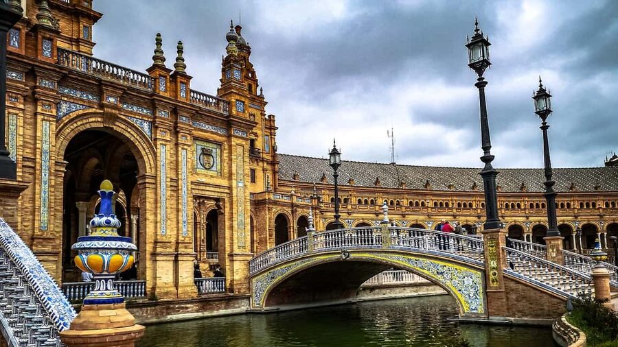 Seville Essentials: Landmarks & Tapas (2.5h + 1.5h) - Key things to know before you go