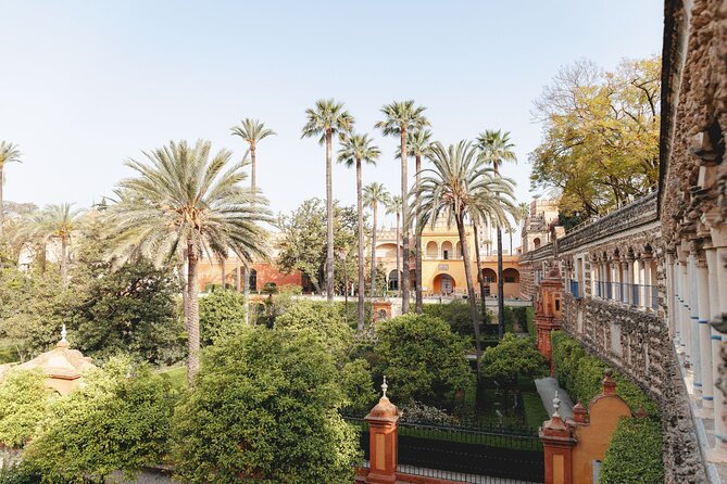 Seville Exclusive Beat the Crowds Guided Alcazar Before Opening - Plaza del Triunfo Meet-Up to VIP Doors: What the Logistics Get Right