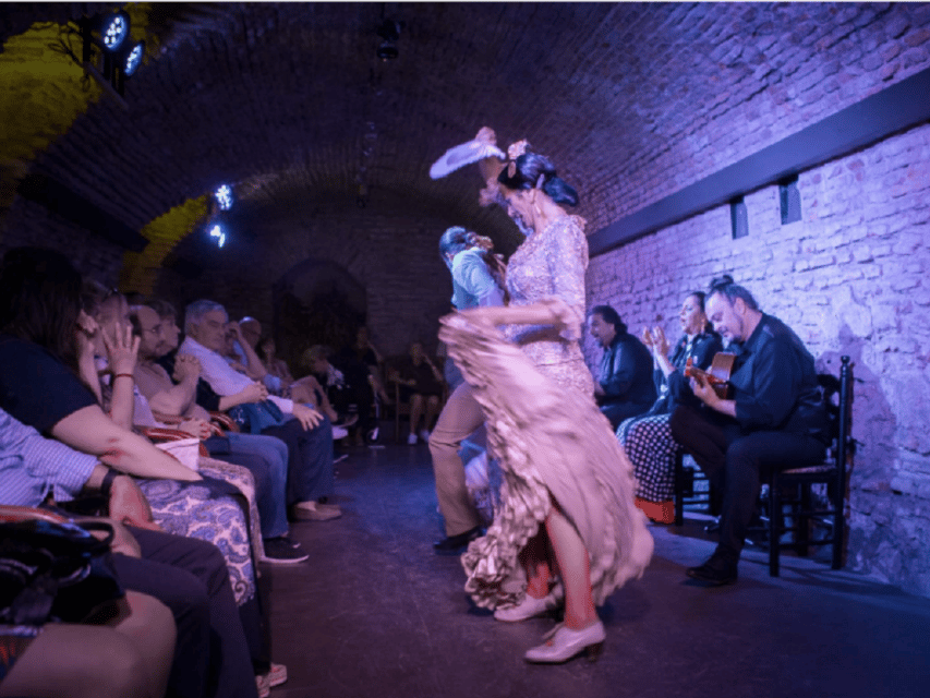 Seville: Flamenco Dreams Show with Drink in an Arabic Vault - The 1-hour show flow: what happens once you’re inside