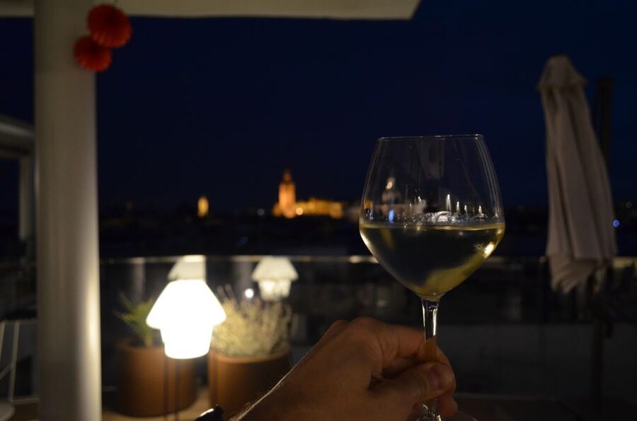 Seville: Flamenco Show & Roof Dinner with Cathedral Views - The Rooftop Dinner at Hotel Abba: Food with a Cathedral-View Reward