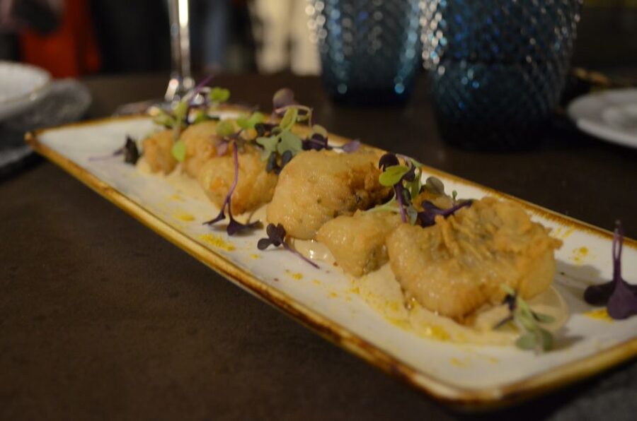 Seville: Flamenco Show & Roof Dinner with Cathedral Views - Where You’ll Feel the “Best Parts” First