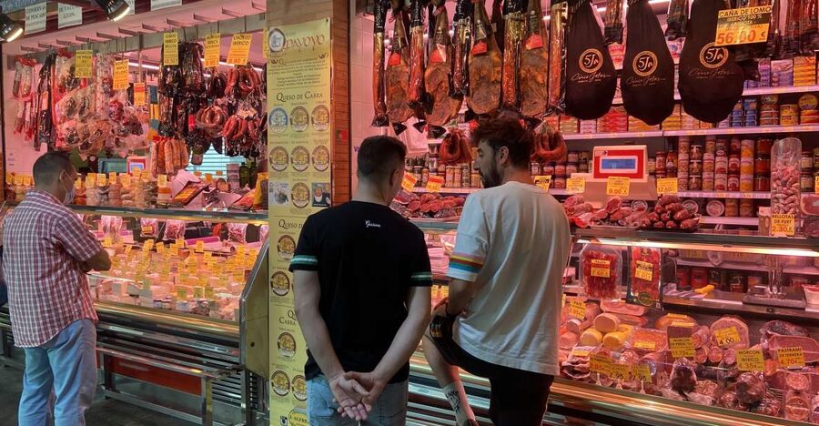 Seville: Flavors of Andalucía Guided Food Tour with Tastings - Triana’s Tapas Walk: Why This Neighborhood Changes the Flavor