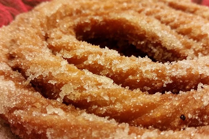 Seville Food Tour: Tapas, Drinks and Delights with a Local - Archivo de Indias and Casco Antiguo: your first tapas match