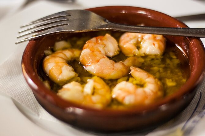 Seville Food Tour: Vermut, Churros & 10+ Tasty Local Dishes - Parque de María Luisa: Neo-Mudéjar Details You’ll Notice After the Tour Explains Them