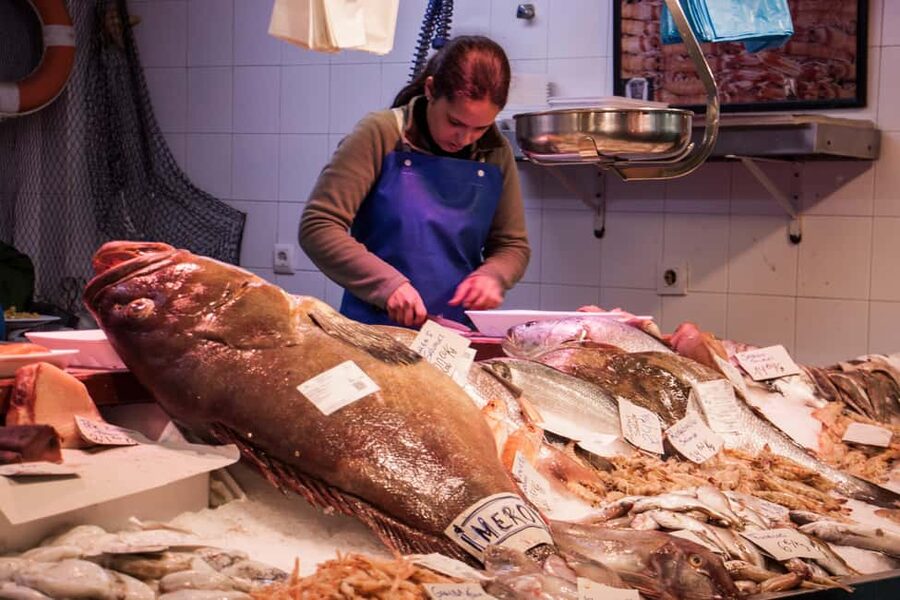 Seville: Food Tour with 10 Tastings of Tapas, Ham, Churros - Practical things to know before you go