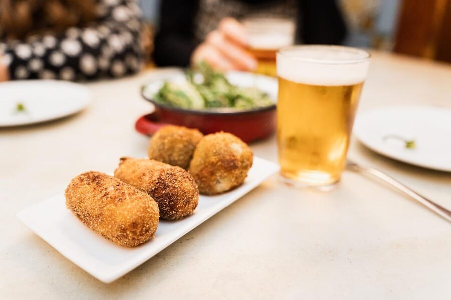 Seville Food Tour with Tapas & Drinks with a Local - Why This 3.5-Hour Tapas Tour Works So Well in Seville