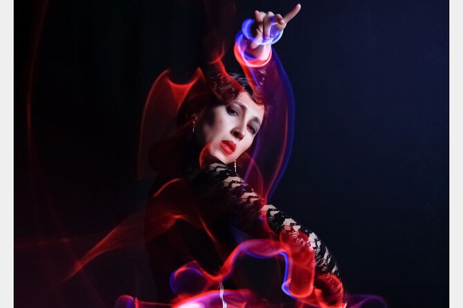 Seville: Fun class to approach Flamenco - Group Size, English, and Real Beginner Comfort