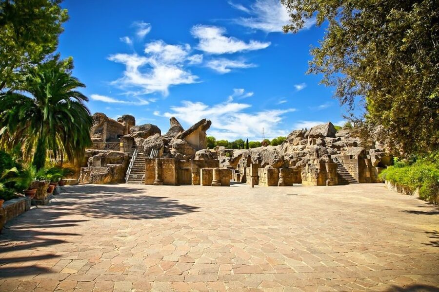 Seville: Game of Thrones and Roman Empire Italica Tour - Where you actually meet (and how you’ll get there from Seville)