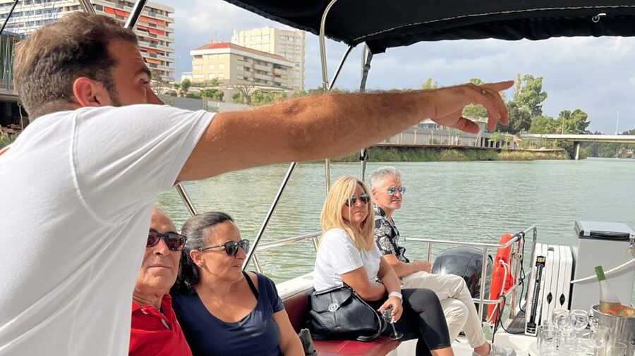 Seville: Guadalquivir River Boat Tour - Reading Seville From the Water: What This Cruise Really Does