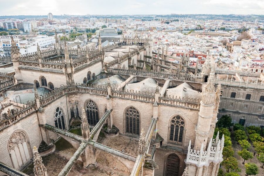 Seville Guided Tour: Cathedral, Giralda & Optional Alcázar - What to Bring (and the Dress Rules You Can’t Ignore)