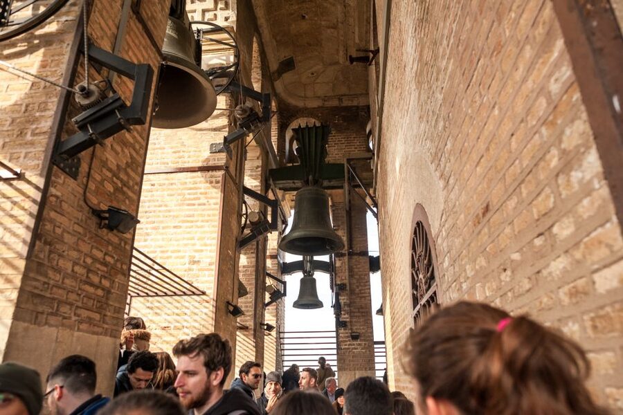 Seville Guided Tour: Cathedral, Giralda & Optional Alcázar - Optional Alcázar Upgrade at 12:30: Worth It If You Want More Than One Icon