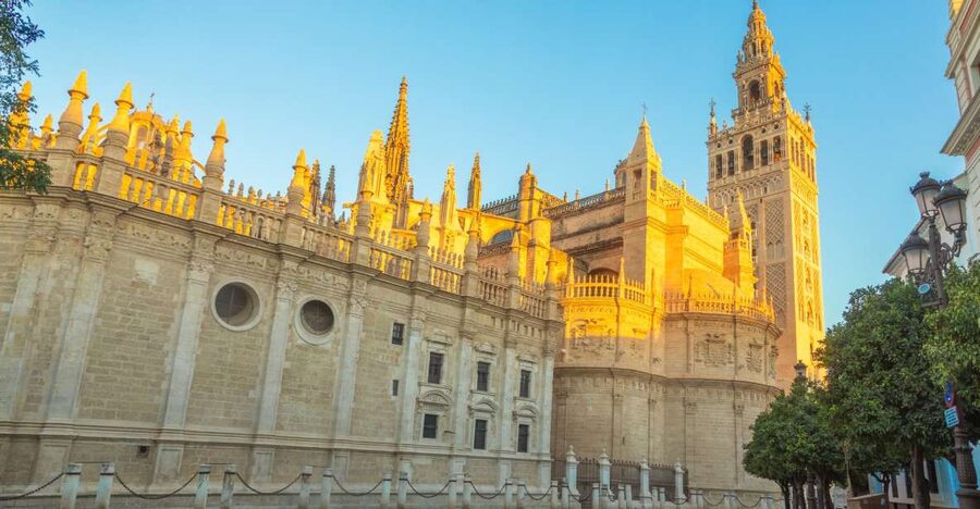 Seville: Guided Tour of Cathedral of Seville & Giralda Tower - Why Seville Cathedral and the Giralda Work Together