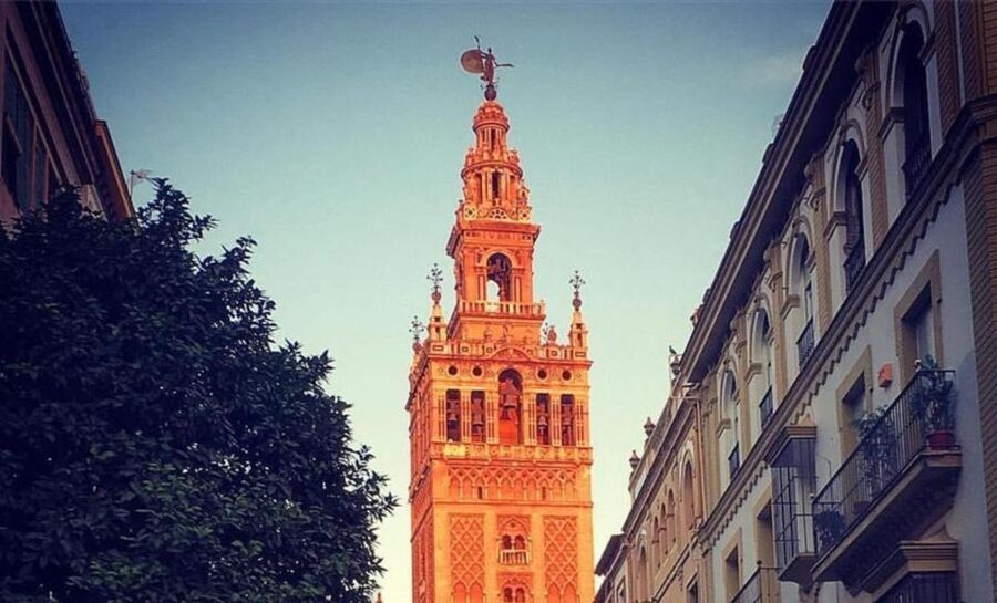 Seville: Guided Tour of Cathedral of Seville & Giralda Tower - Meeting at Naturanda Turismo Ambiental and What You Must Bring