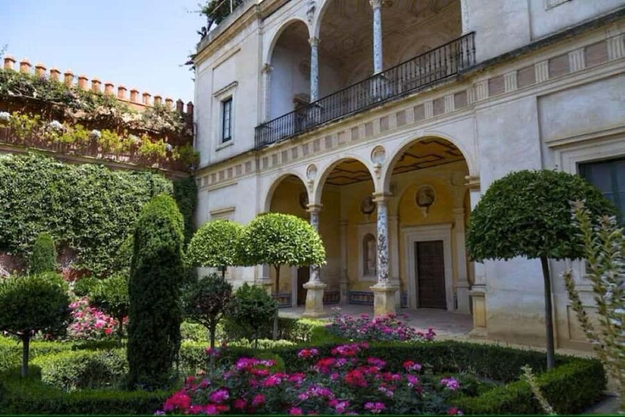 Seville: Guided Tour of Noble Houses and Grand Gardens - Palacio de Dueñas: Gothic-Mudejar meets Renaissance in one elegant home