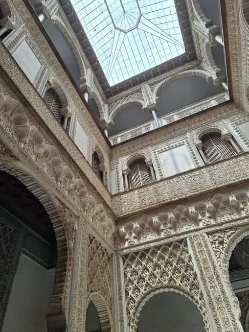 Seville: Guided tour of the Alcazar, Cathedral, and Giralda - What’s included (and what isn’t) for $69