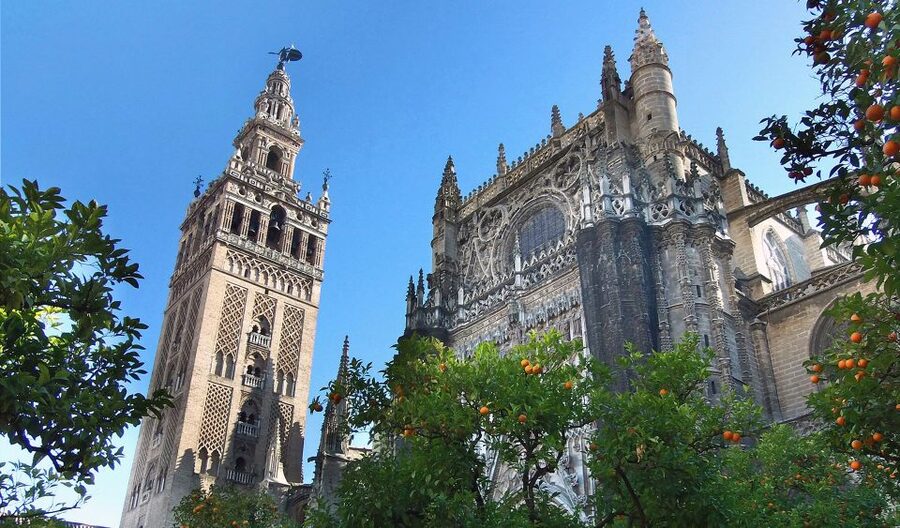 Seville: Guided Tour with Cathedral & Giralda Entrance - What You Get in 75 Minutes at Seville Cathedral and Giralda