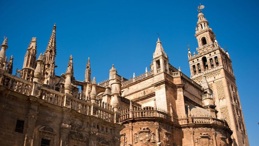 Seville: Guided Tour with Cathedral & Giralda Entrance - Meeting at Avenida de la Constitucion 23B and Beating the Queue