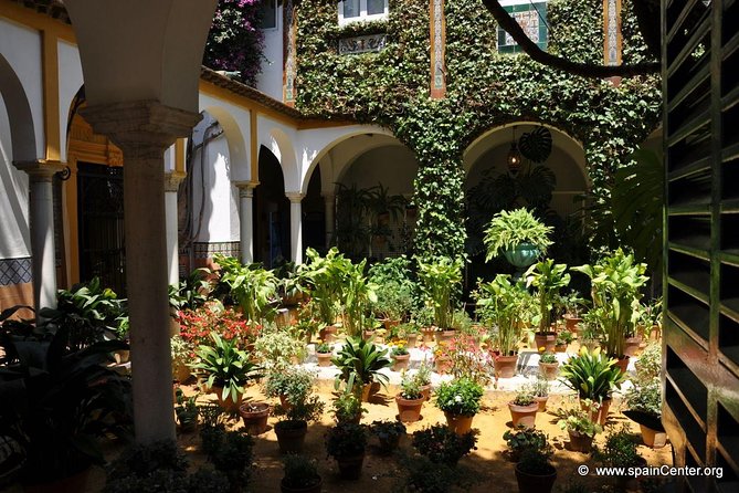 Seville Half-Day Walking Tour - Plaza de España and Ayuntamiento: more than just pretty facades