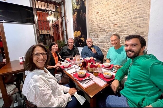 Seville Jewish Quarter Small Group Tour with Tapas and Drinks - Fortified edges and the Alcázar boundary: power with walls