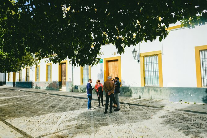 Seville Jewish Quarter Small-Group Walking Tour: History & Gems - Santa María la Blanca: finishing at a key landmark