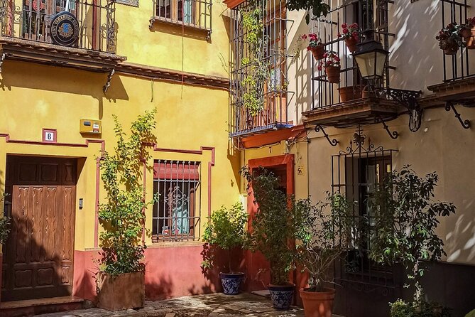 Seville Jewish Quarter Tour (Private Tour) - Plaza de Doña Elvira: the neighborhood mood in a garden square