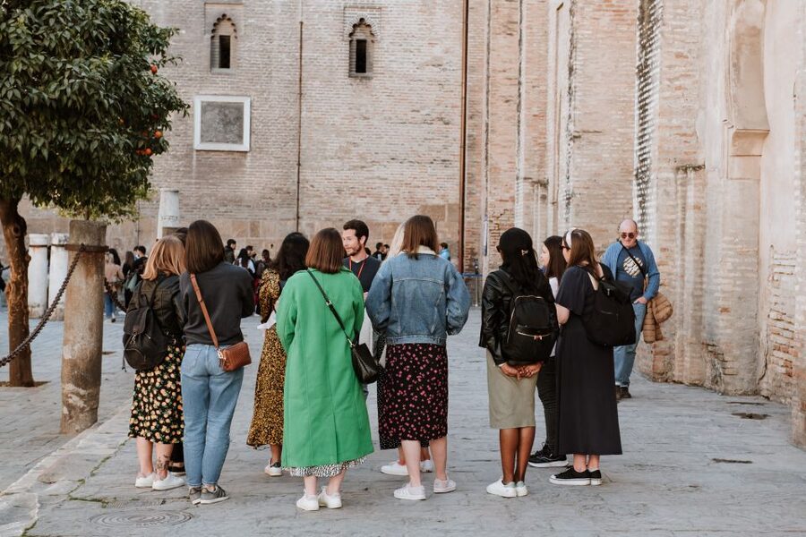 Seville Jewish Quarter walking tour: Santa Cruz District - Price and pace: why $15 feels like good value here