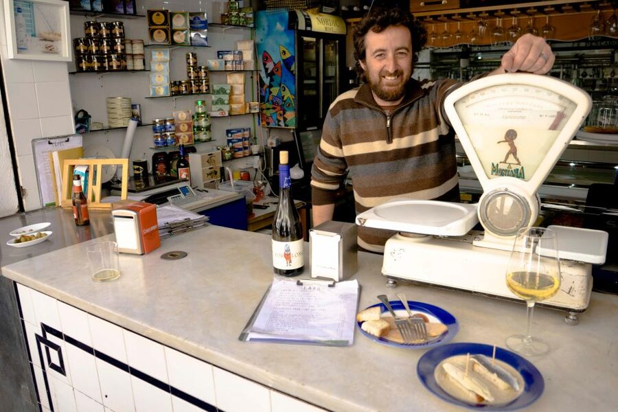 Seville: Morning Market & Tapas Tour - Simple tips so you get the most out of it