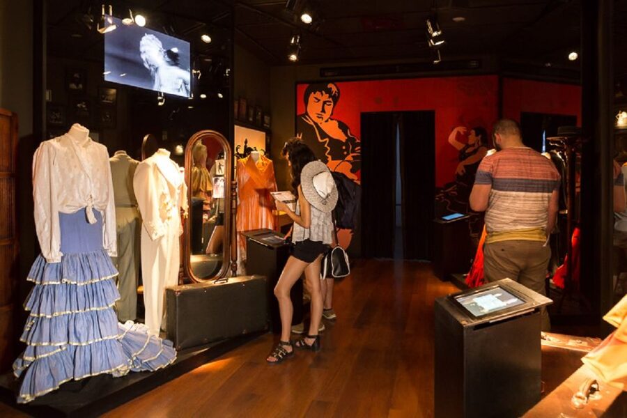 Seville: Museum of Flamenco Dance Admission Ticket - The 1-hour ticket: why it often turns into more