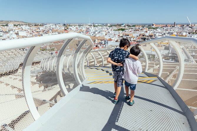 Seville Must-Do Family Friendly Private Tour - Stop 1: Plaza de la Virgen de los Reyes and the Perdón Gate