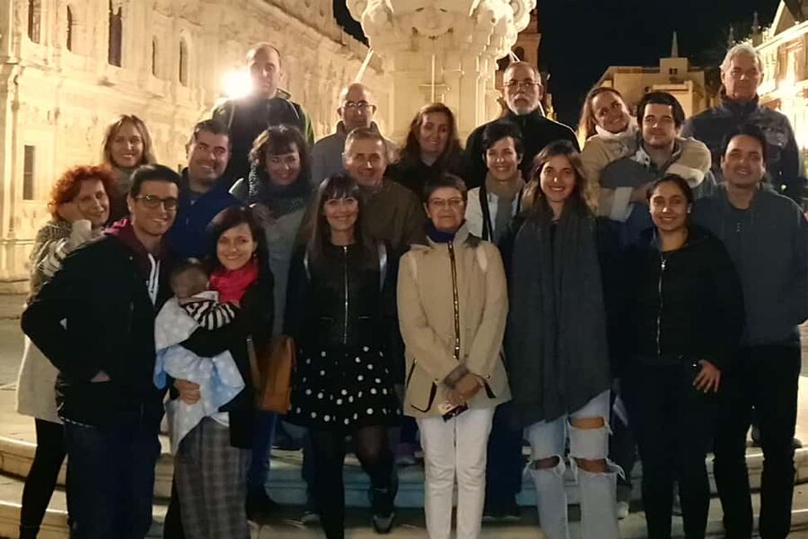 Seville Night Tour: A Must-Do - Archivo de Indias and Giraldillo replica: Seville’s global reach after dark