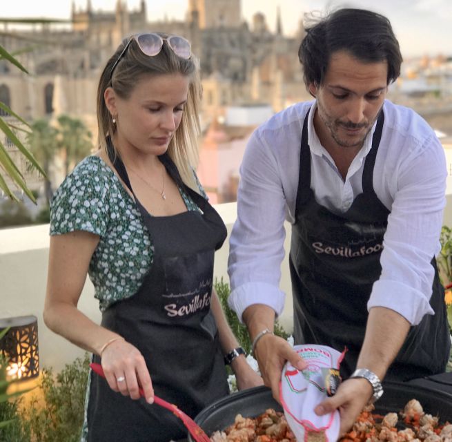 Seville: Paella Cooking Class & 30-Min Local Expert Q&A - The 30-Min Local Expert Q&A While You Look at the Cathedral