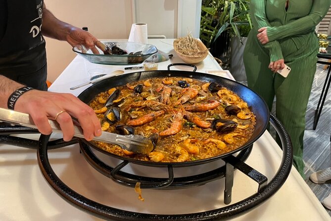 Seville: Paella Showcooking Experience - How the paella showcooking night flows (2 hours 30 minutes)