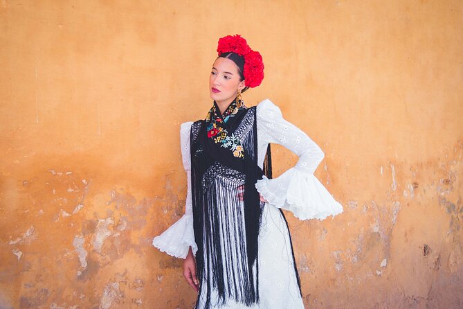 Seville Personalized and Professional Photoshoot - Starting at Plaza de España: the fastest way to get “wow” photos