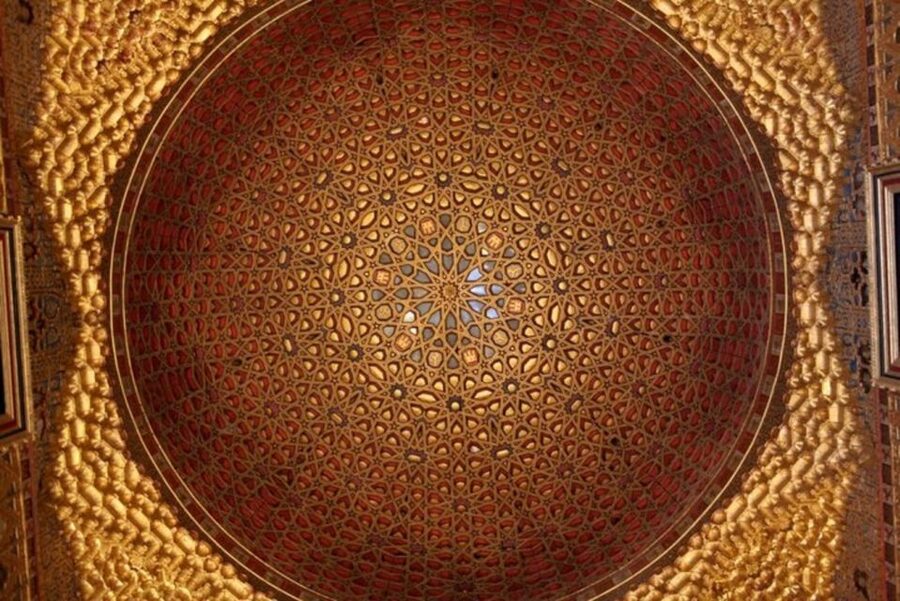 Seville: Private Guided City Walking Tour - Seville Cathedral and Giralda: what you should focus on in just 20 minutes