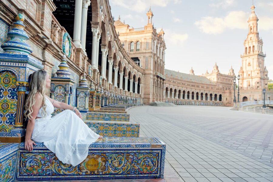 Seville: Professional Photoshoot - Why Plaza de España is the perfect portrait backdrop